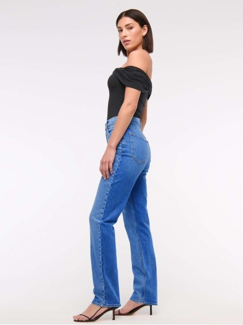 Abercrombie and Fitch Ultra High Rise 90s Straight leg Jeans size 29 Long